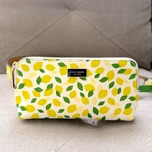 Brand New Kate Spade Lemon Belt bag!